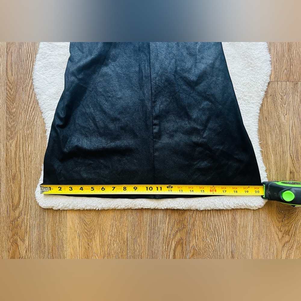 Wild Fable Black Sleeveless V-Neck Sheath Mini Dress - Picture 3 of 7